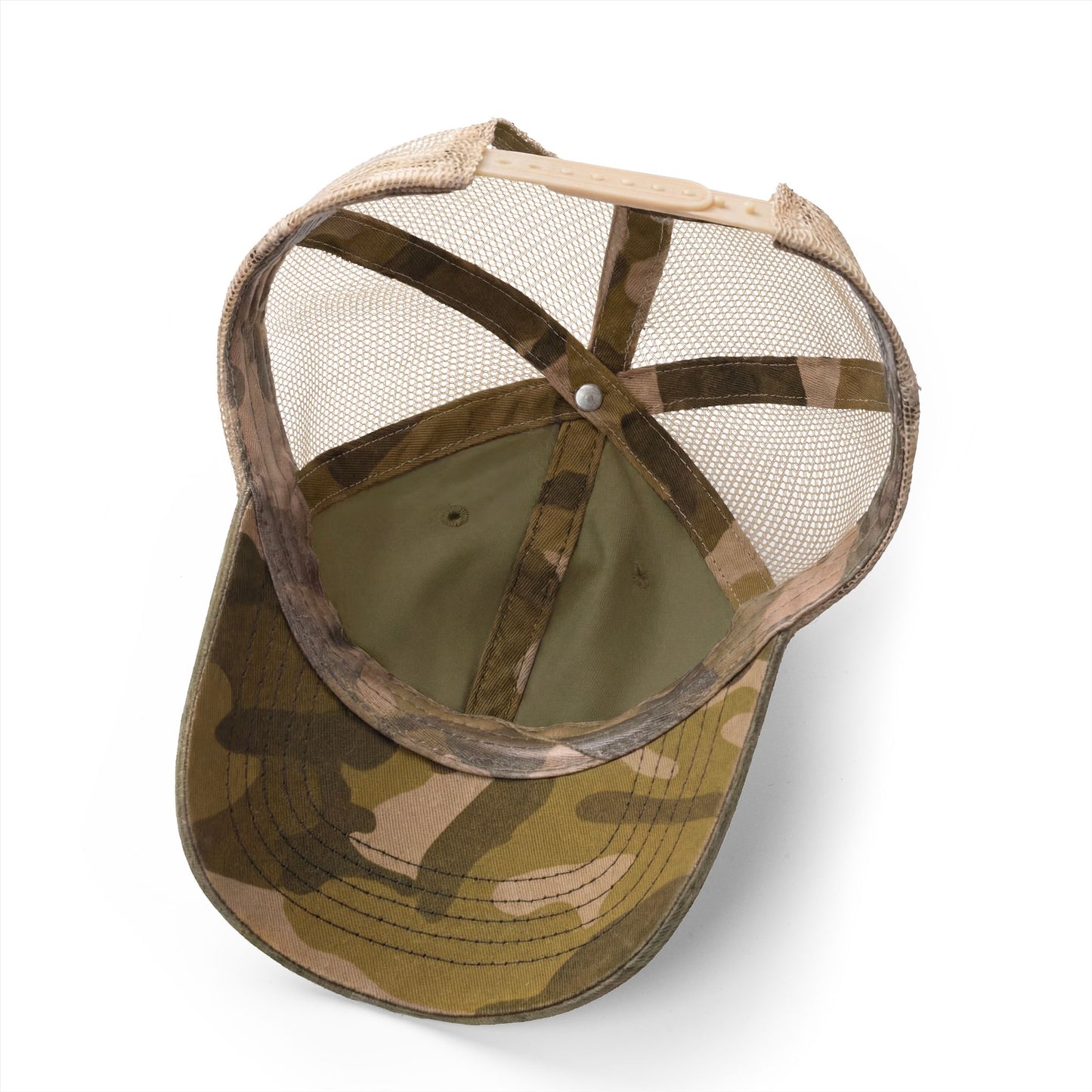 Mommin’ embroidered hat